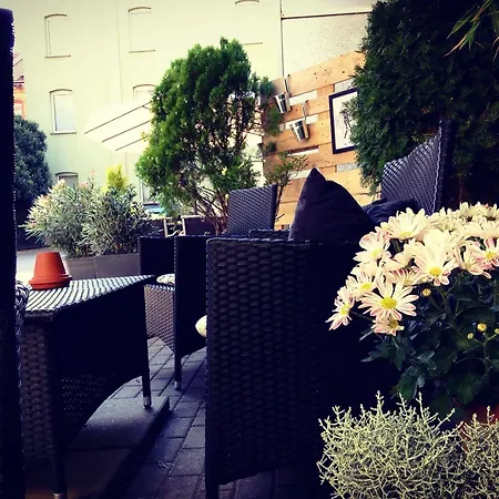 Lindeneck Aparthotel 3*